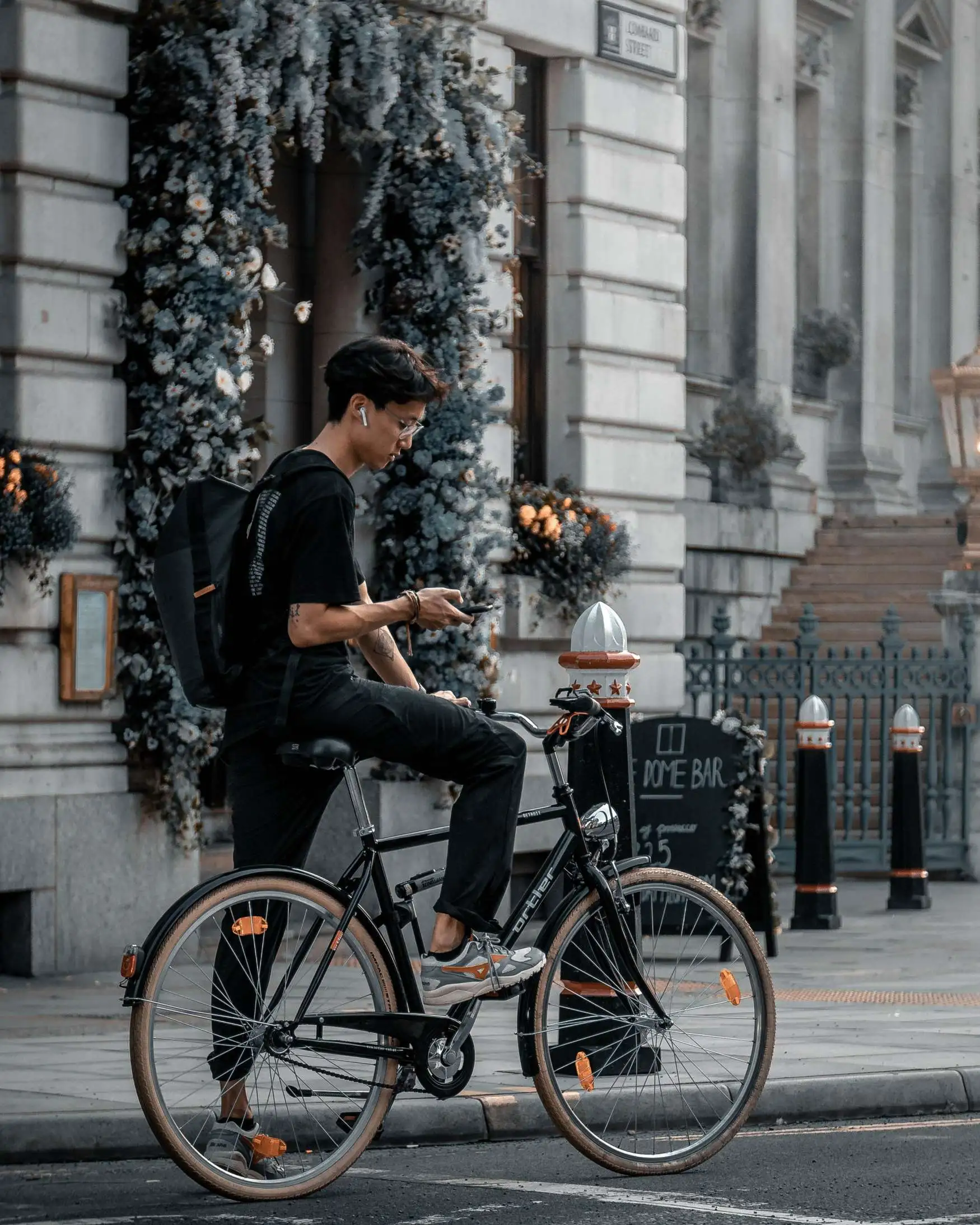 Guy in a bike in London