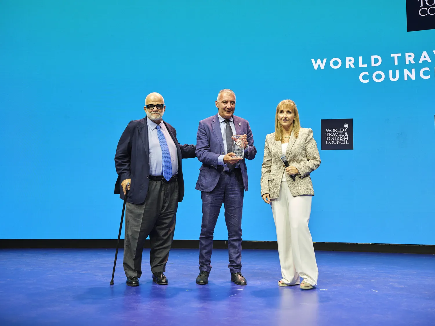 Malta’s Successful Hosting of WTTC Global Summit Recognised with Award for Minister Jo Etienne Abela